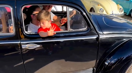 Após viralizar pintando carro, João Miguel viajou por 3 horas para andar no  'fuscão preto', Mato Grosso do Sul